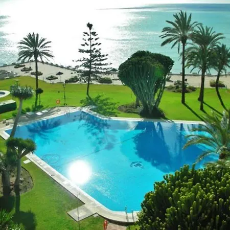 Hotel Waterfront Santa Clara 3*